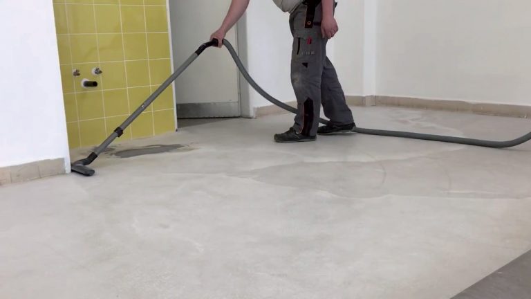 MUREXIN lepidlo na podlahové krytiny materiály pre podlahy shopaquatica.com Príprava podkladu Lepenie a zváranie PVC podlahy (Pracovný postup)